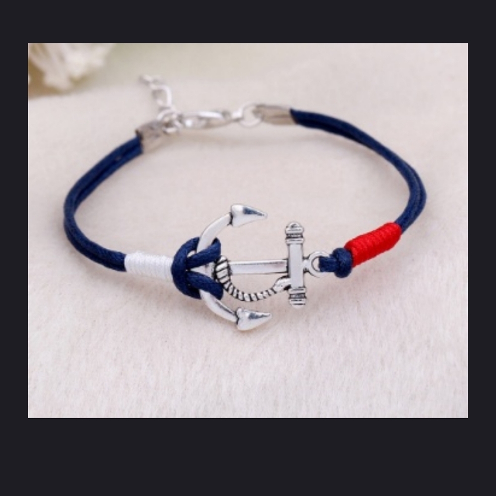 ⚓⚓Beautiful Red, White and Blue Anchor bracelet⚓⚓